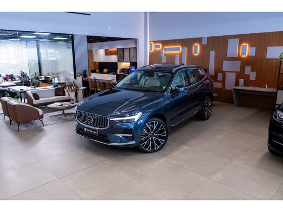 VOLVO XC60 2.0 T8 RECHARGE ULTIMATE DARK AWD GEARTRONIC